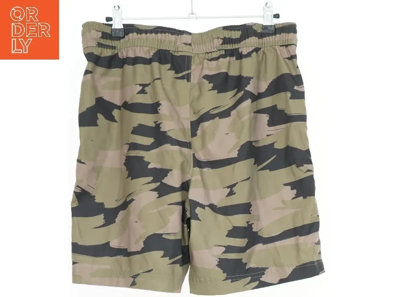 Billede 2 - Camouflage shorts fra Abercrombie (str. 170)