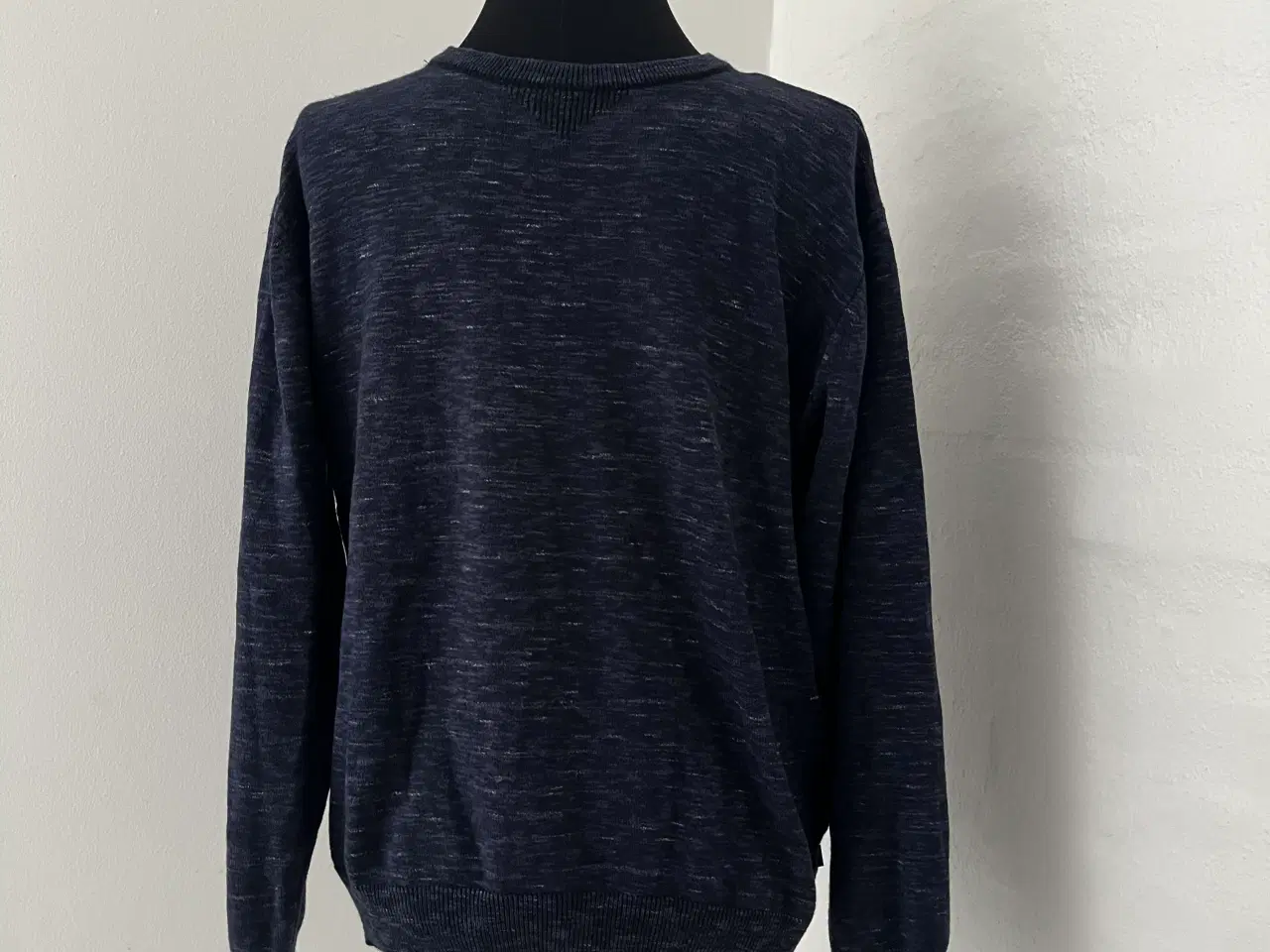 Billede 1 - Striktrøje str.L