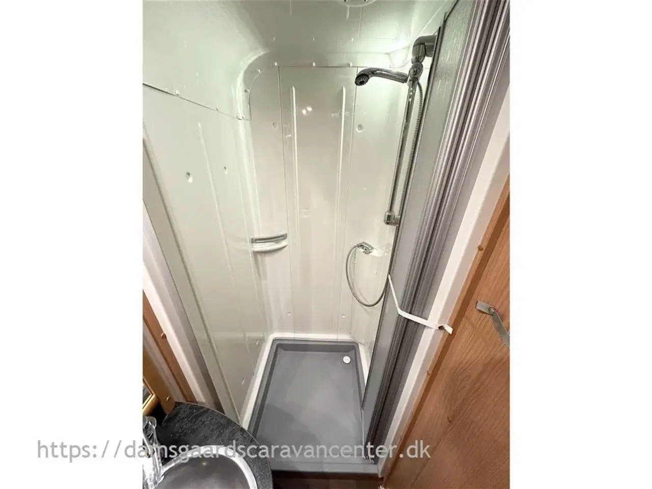 Billede 21 - 2011 - Cabby Comfort 650+ FT White Line Dobbeltseng - Centralvarme - Mover - Fortelt