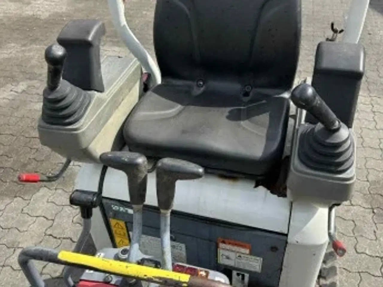 Billede 6 - Takeuchi TB210R - Minigraver / Tiltman og 2 skolve