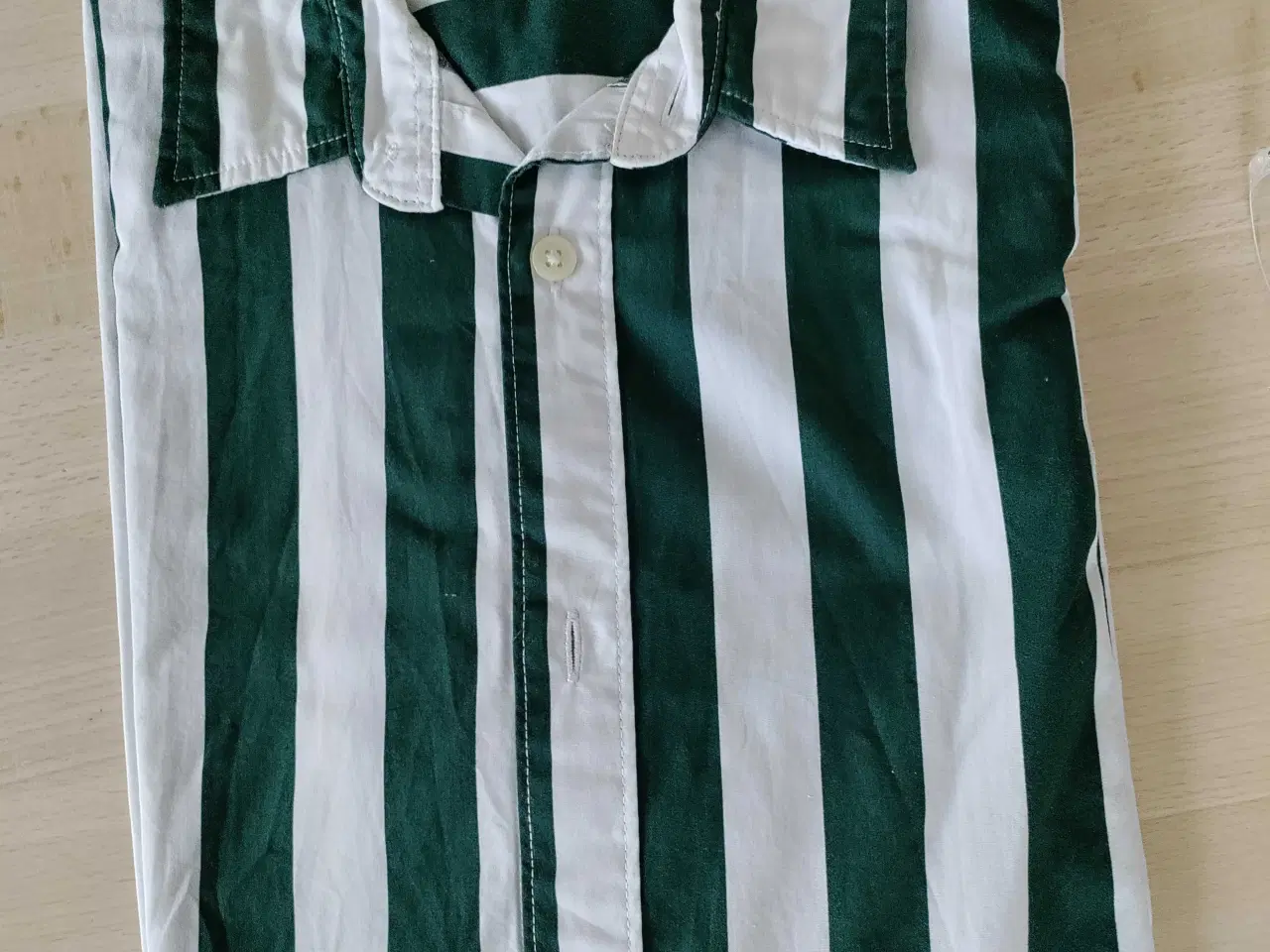 Billede 4 - Peak Performance polo + 2 skjorter str L