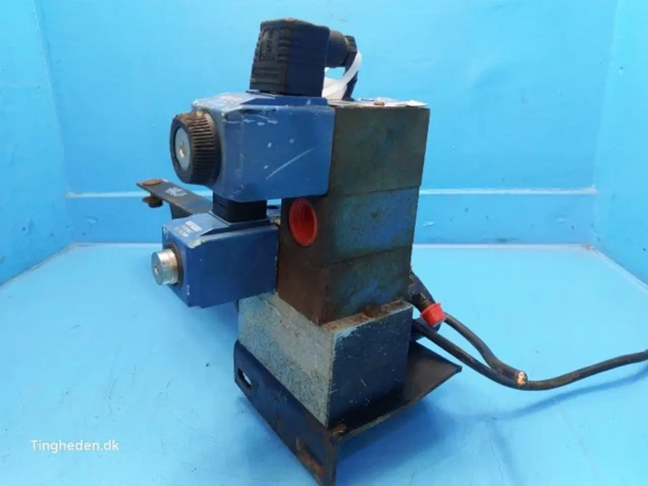 Billede 15 - New Holland 4860 Ventilblok 9837652