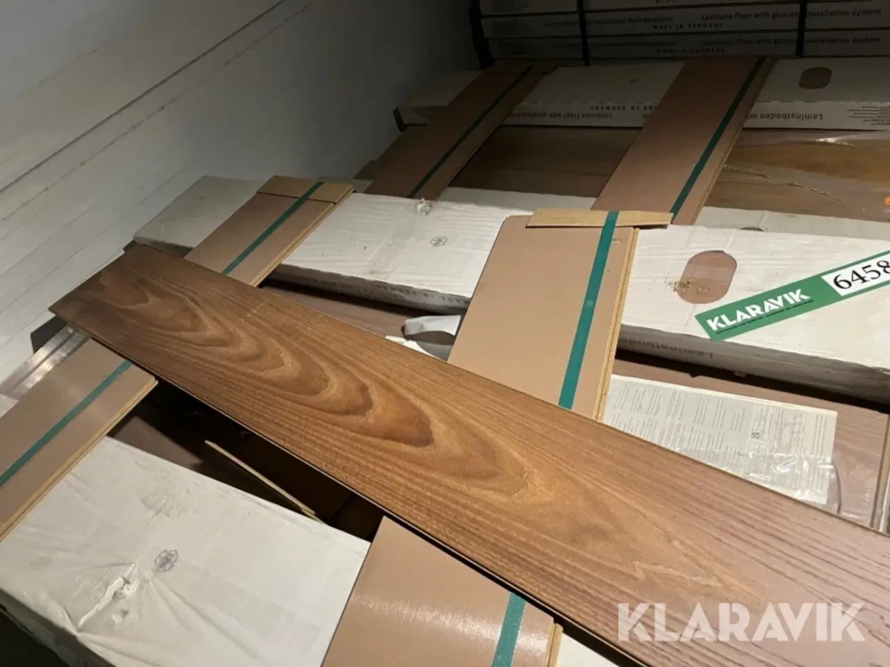 Billede 2 - Laminat gulv HARO Wallnut vario 99 m2