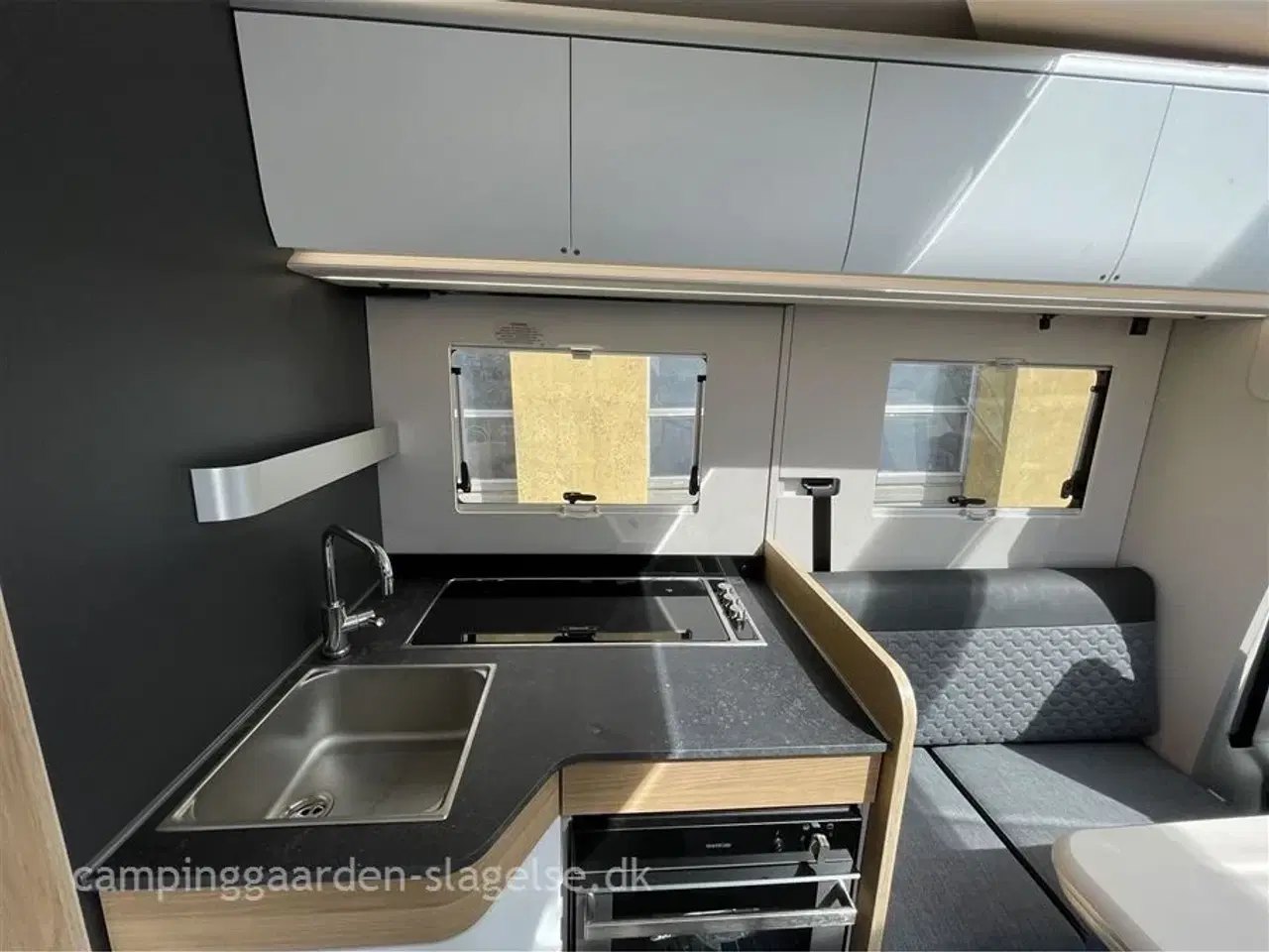 Billede 13 - 2023 - Adria Coral Plus 670 DL   AUTOMATGEAR - NEDSAT KR 136.568,-