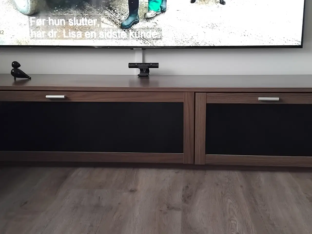 Billede 1 - TV Bord. Mærk træ