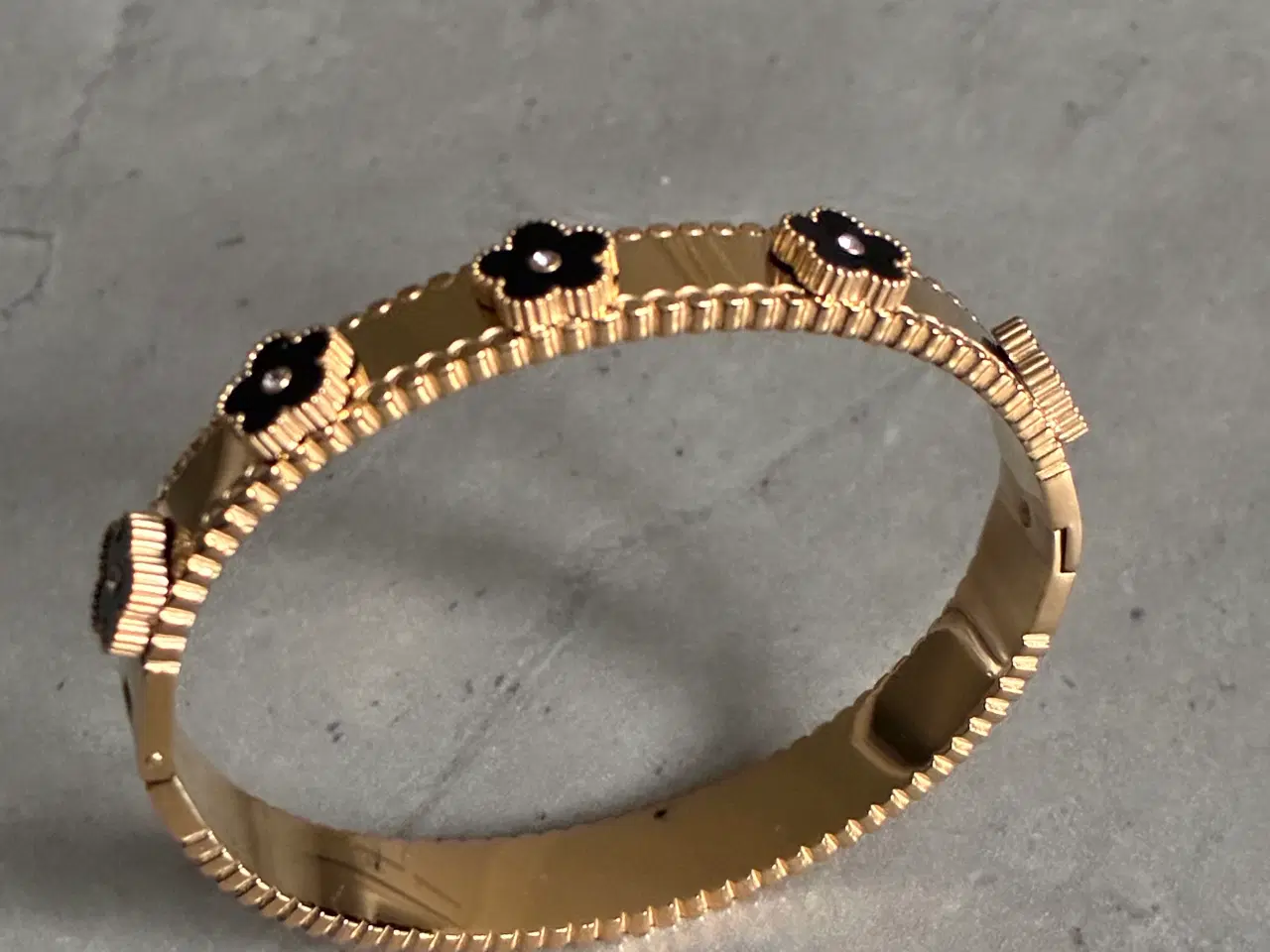 Billede 4 - Armbånd med blomster