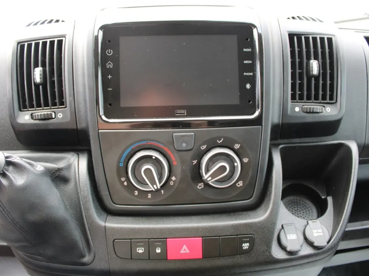 Billede 5 - Citroën Jumper 33 2,2 BlueHDi 140 L3H2 FlexLine