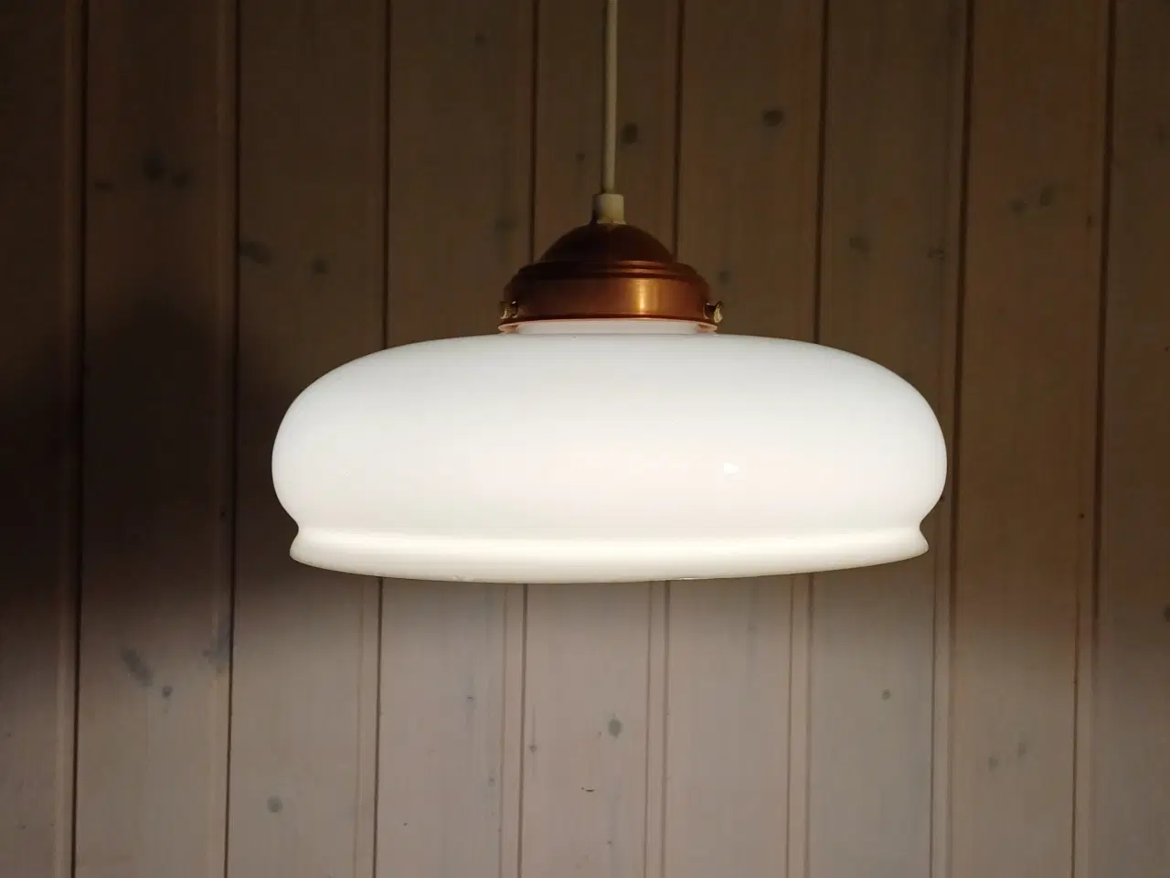 Billede 1 - Vintage/Retro loftlampe med glasskærm og messingop