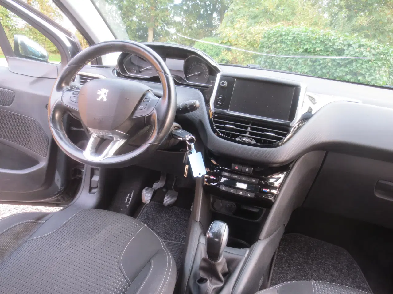 Billede 18 - Peugeot 208 1.6 BLUE HDi År 2017. 