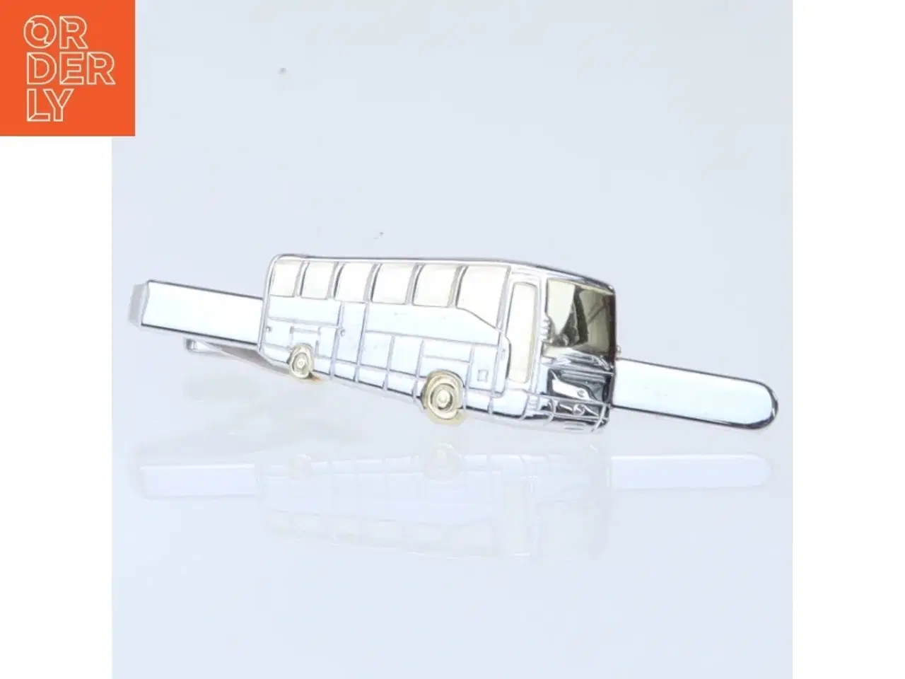 Billede 2 - Slipseklemme med bus motiv (str. 6,5 cm)