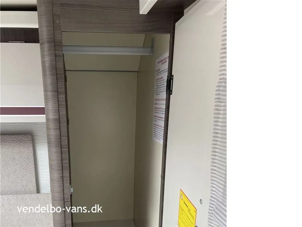 Billede 22 - 2019 - McLouis Nevis 80 G Diamond   To gode dobbeltsenge, én i hver ende