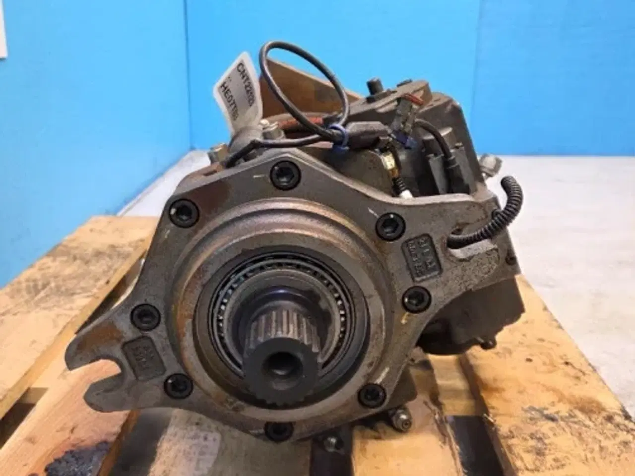 Billede 15 - New Holland T8.320 Hydrostatisk Pumpe 84393724