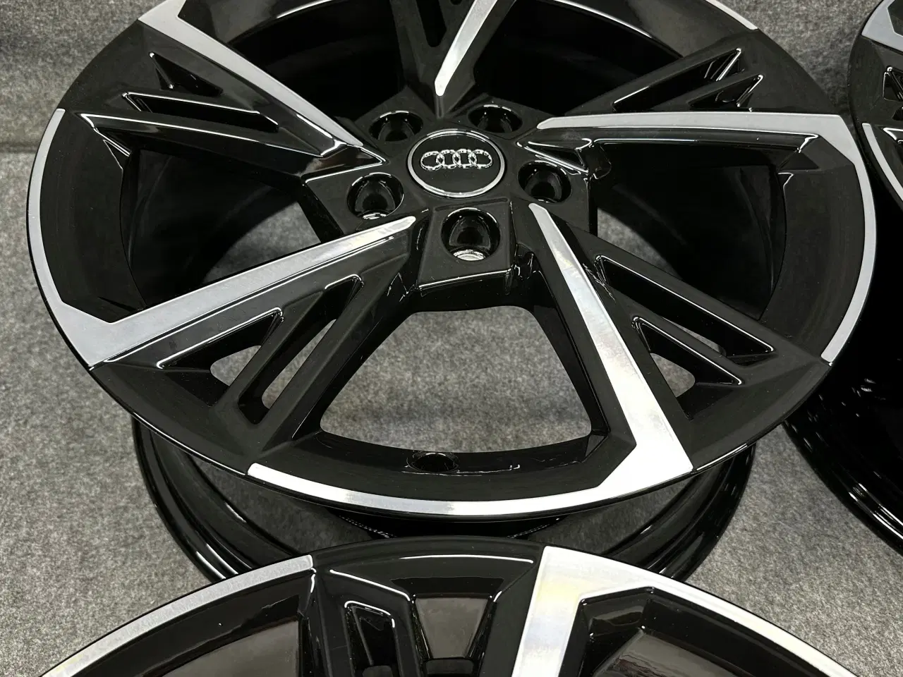 Billede 10 - AUDI A3 8Y 8Y0 18 S-LINE S3 8J x 18" 5x112 ET 46