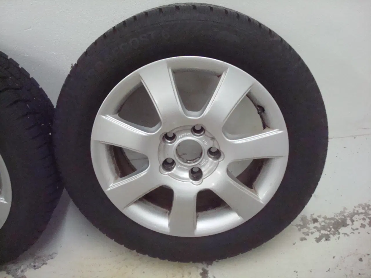Billede 2 - Seat Alu Fælge  M/Vinterdæk