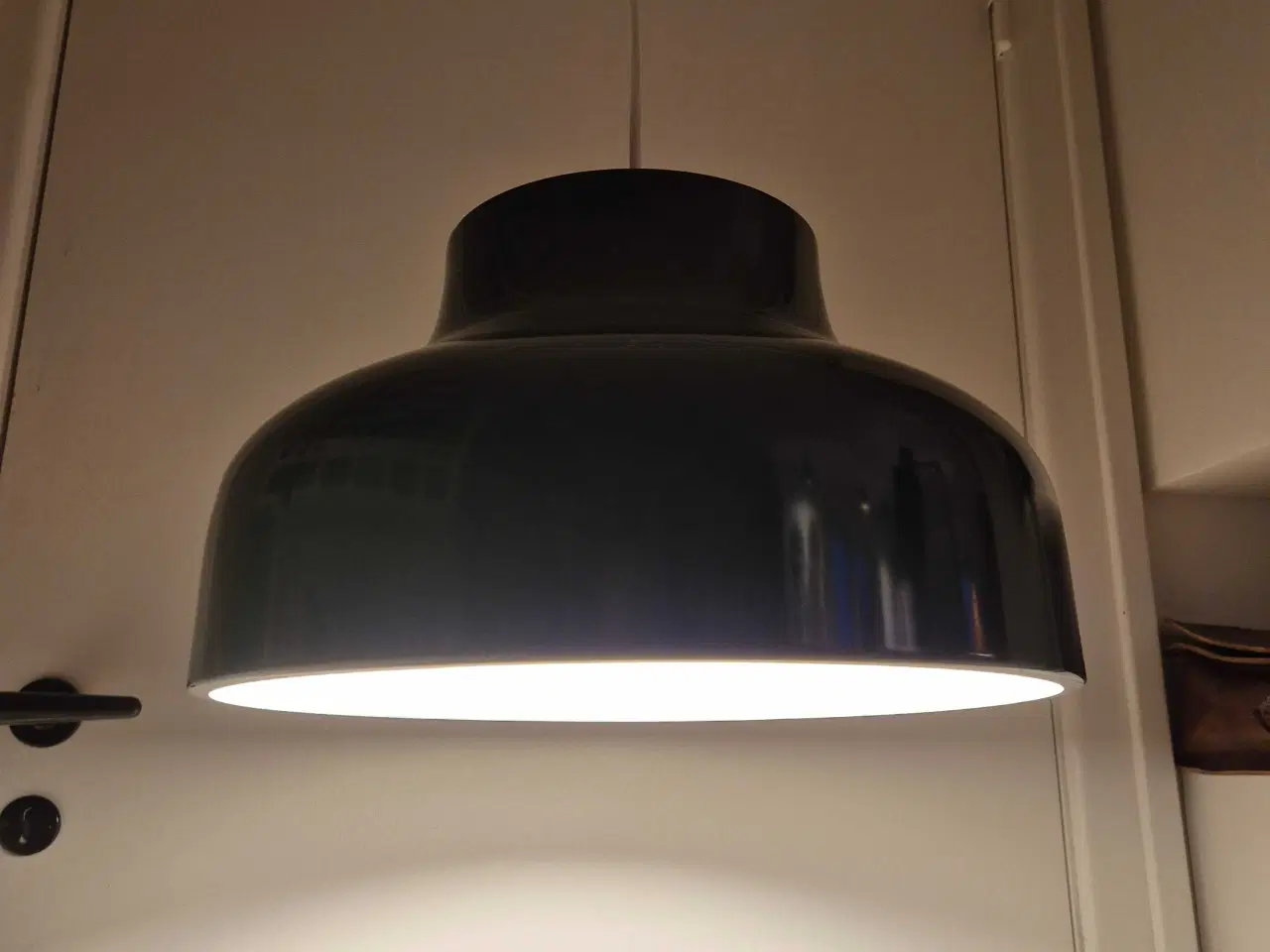 Billede 6 - Grøn retropendel med god fylde