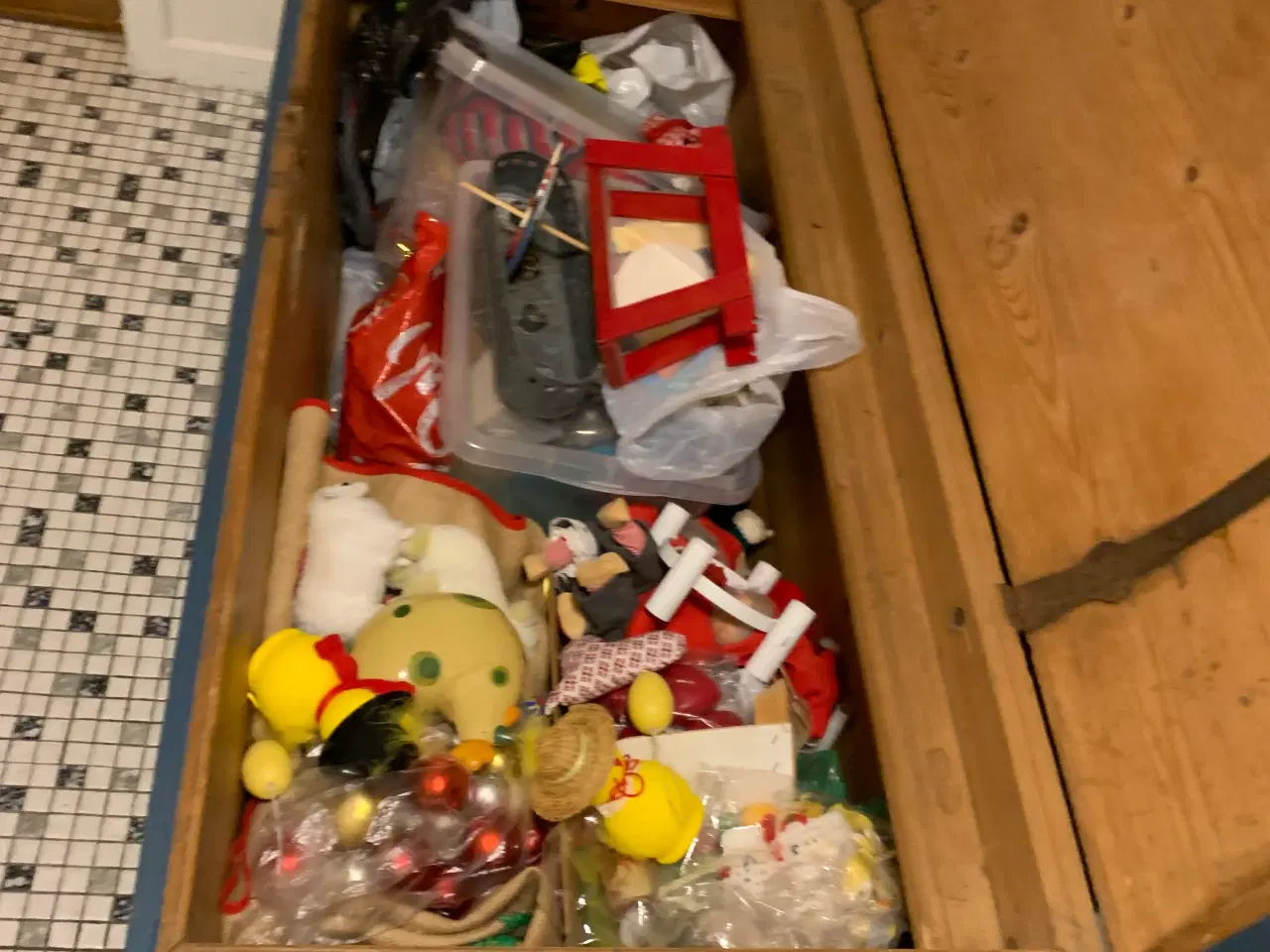 Billede 4 - Flot gammel kiste med låg