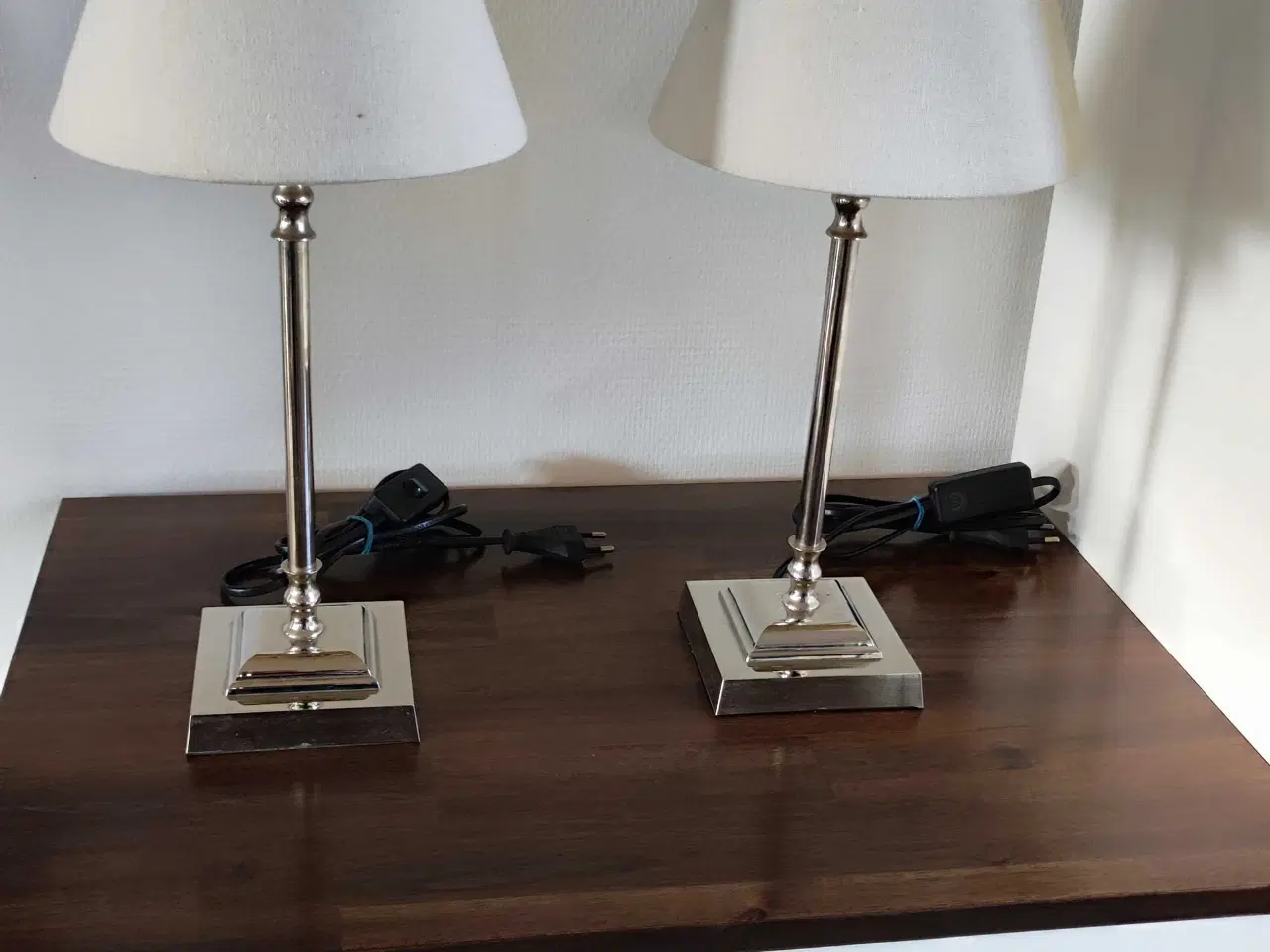 Billede 1 - Bordlampe "messing like"