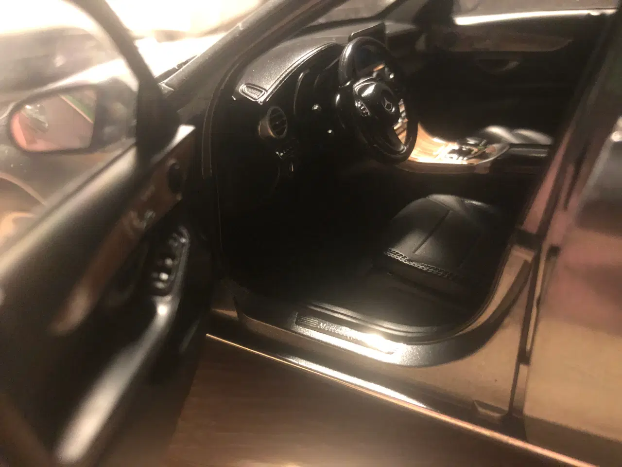 Billede 8 - 1:18 Mercedes C Stcar S205 