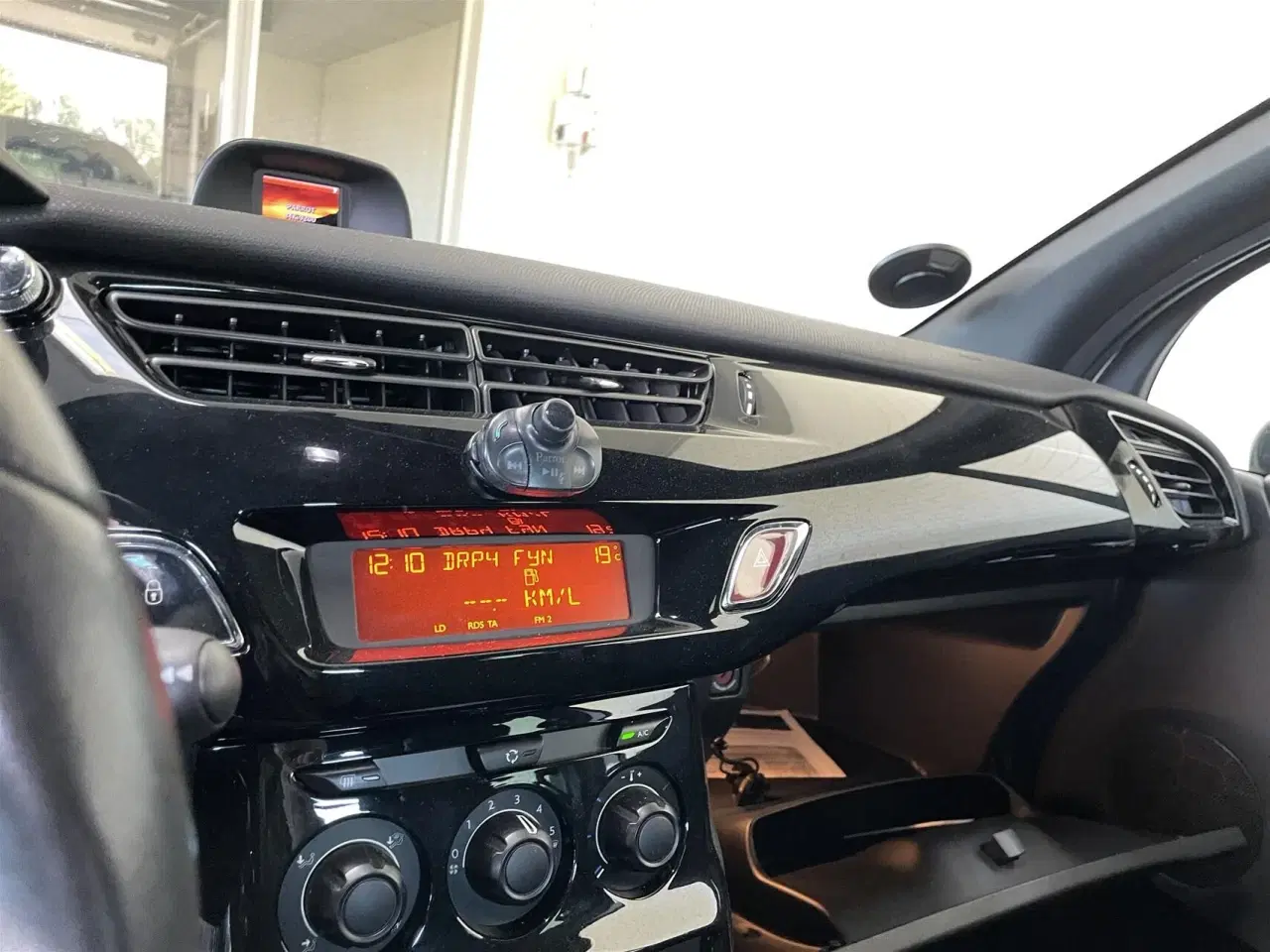 Billede 11 - Citroën DS3 1,2 VTi Style 82HK Cabr.
