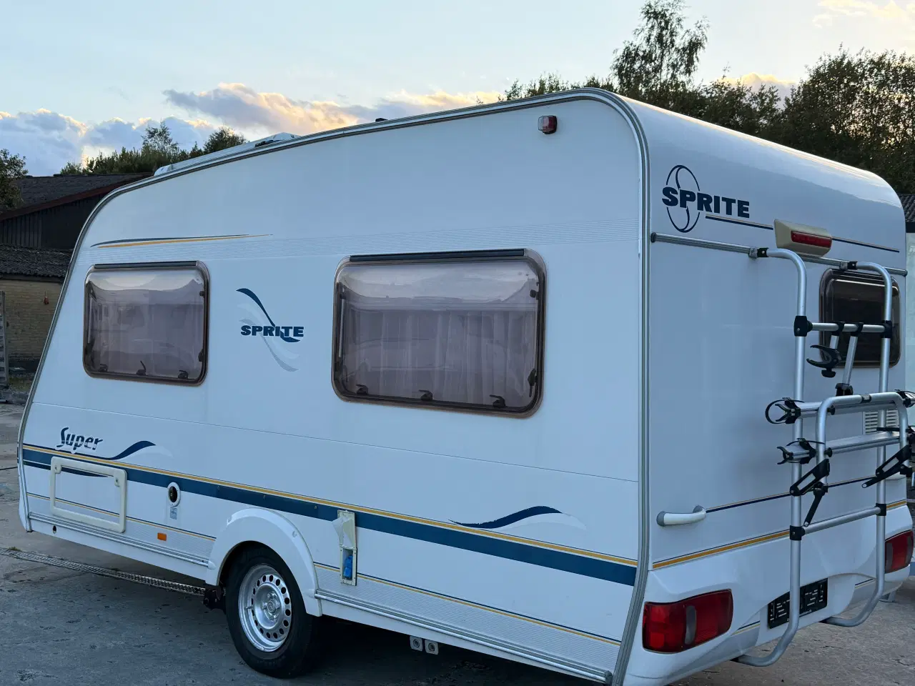Billede 3 - SOLGT!2003 Sprite Super 410 / Med Mover og fortelt