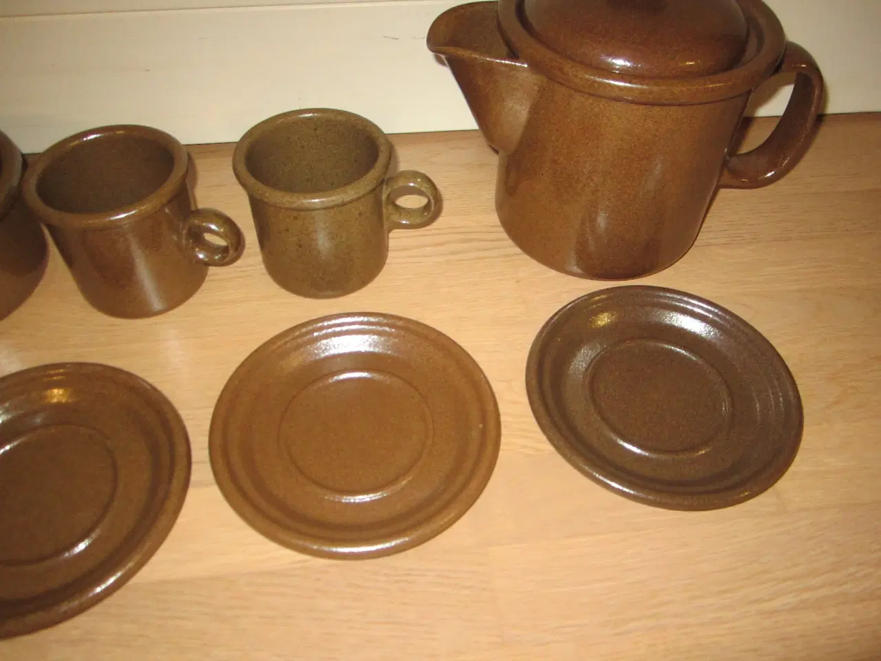Billede 8 - Fint Eslau keramik  tekande, krus , skåle m.m.
