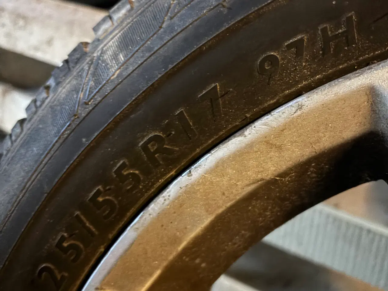 Billede 5 - Vinterdæk med fælge til BMW 5-serien