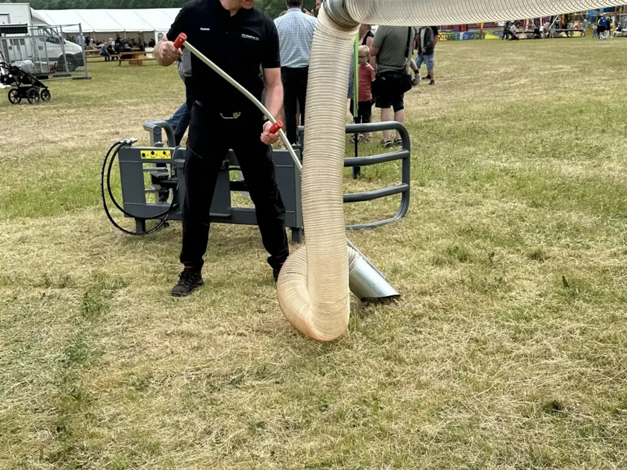 Billede 1 - Brugt løvsuger med 5 meter arm