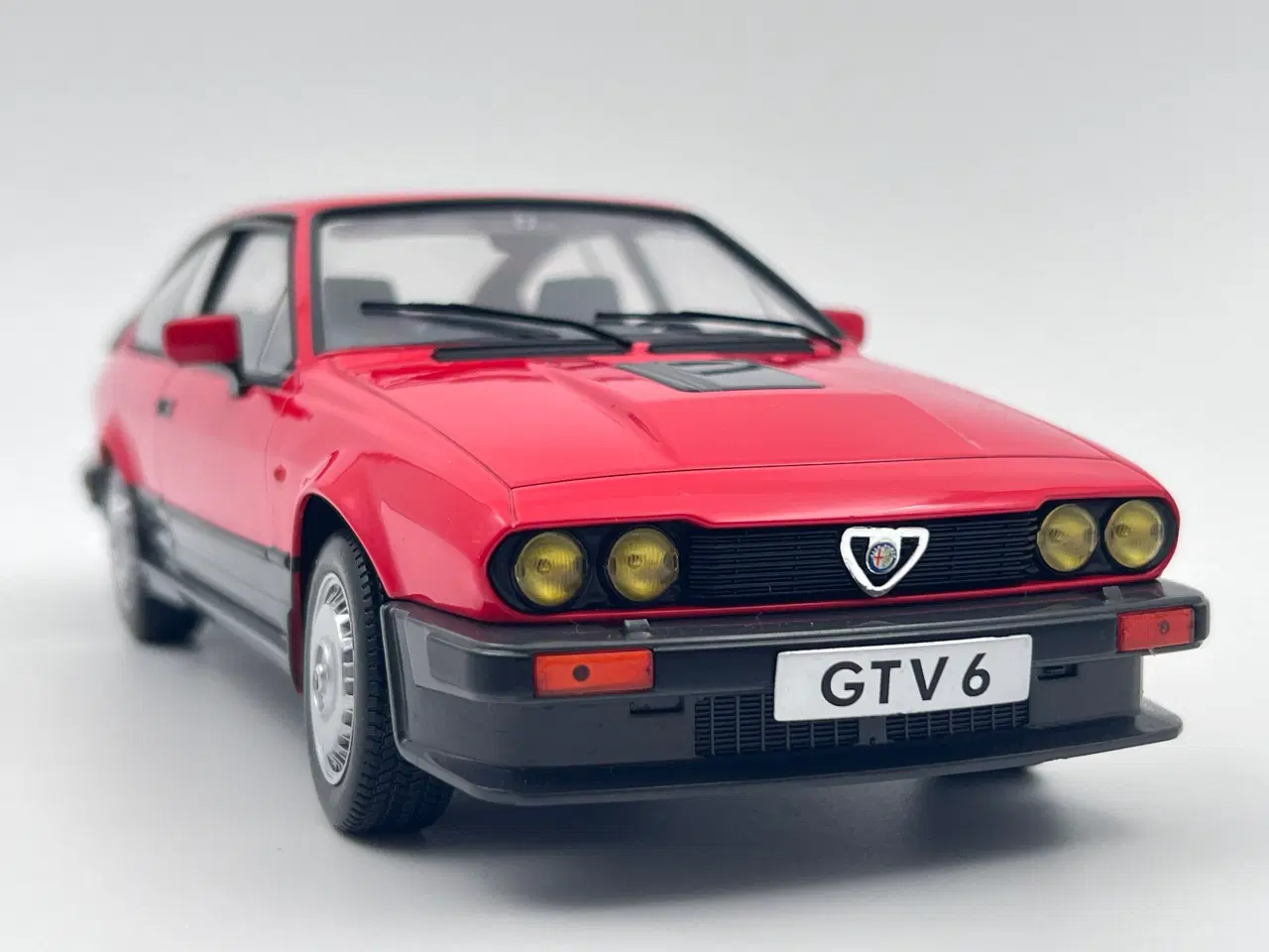 Billede 7 - 1984 Alfa Romeo GTV6 1:18