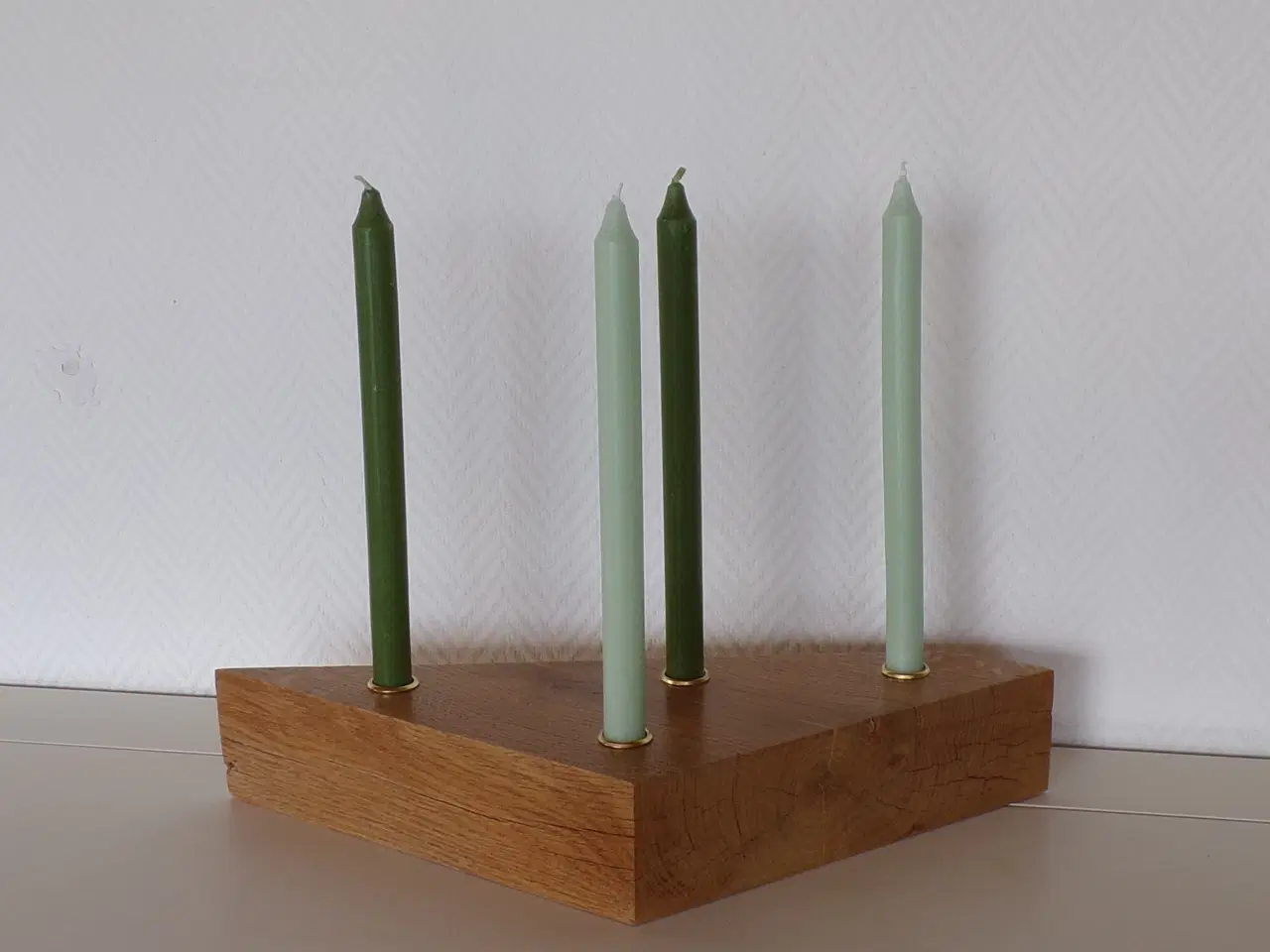 Billede 3 - Lysestage i egetræ