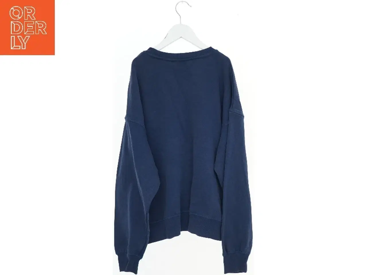 Billede 2 - Sweatshirt med stjerne fra H&M (str. 170)