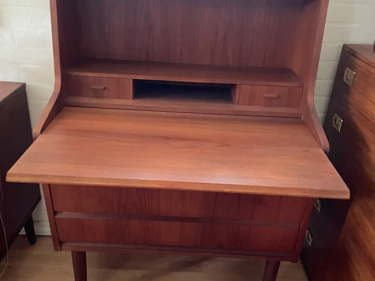 Billede 2 - Teak chatol 