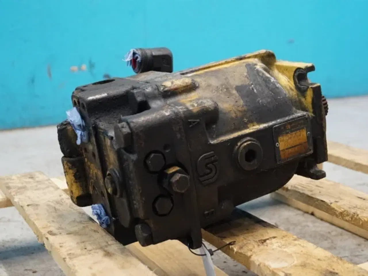 Billede 9 - New Holland TX68 Hydrostatmotor 89508952