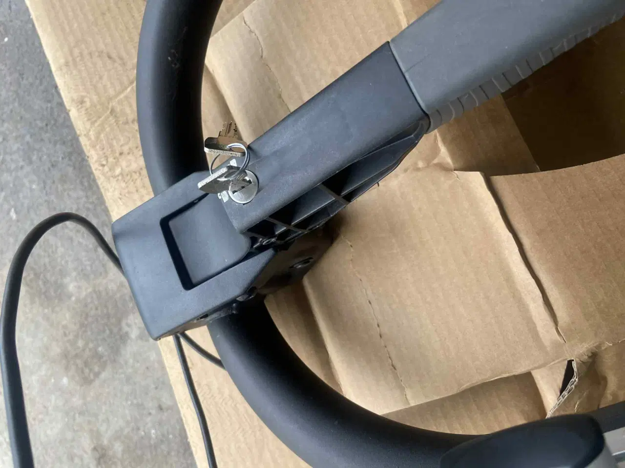 Billede 4 - Thule Cykelholder til 2 El cykler/MTB