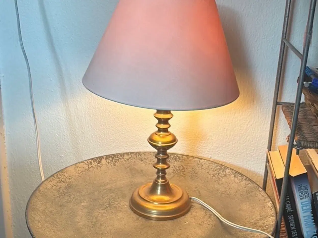 Billede 3 - Bordlampe i massiv messing 