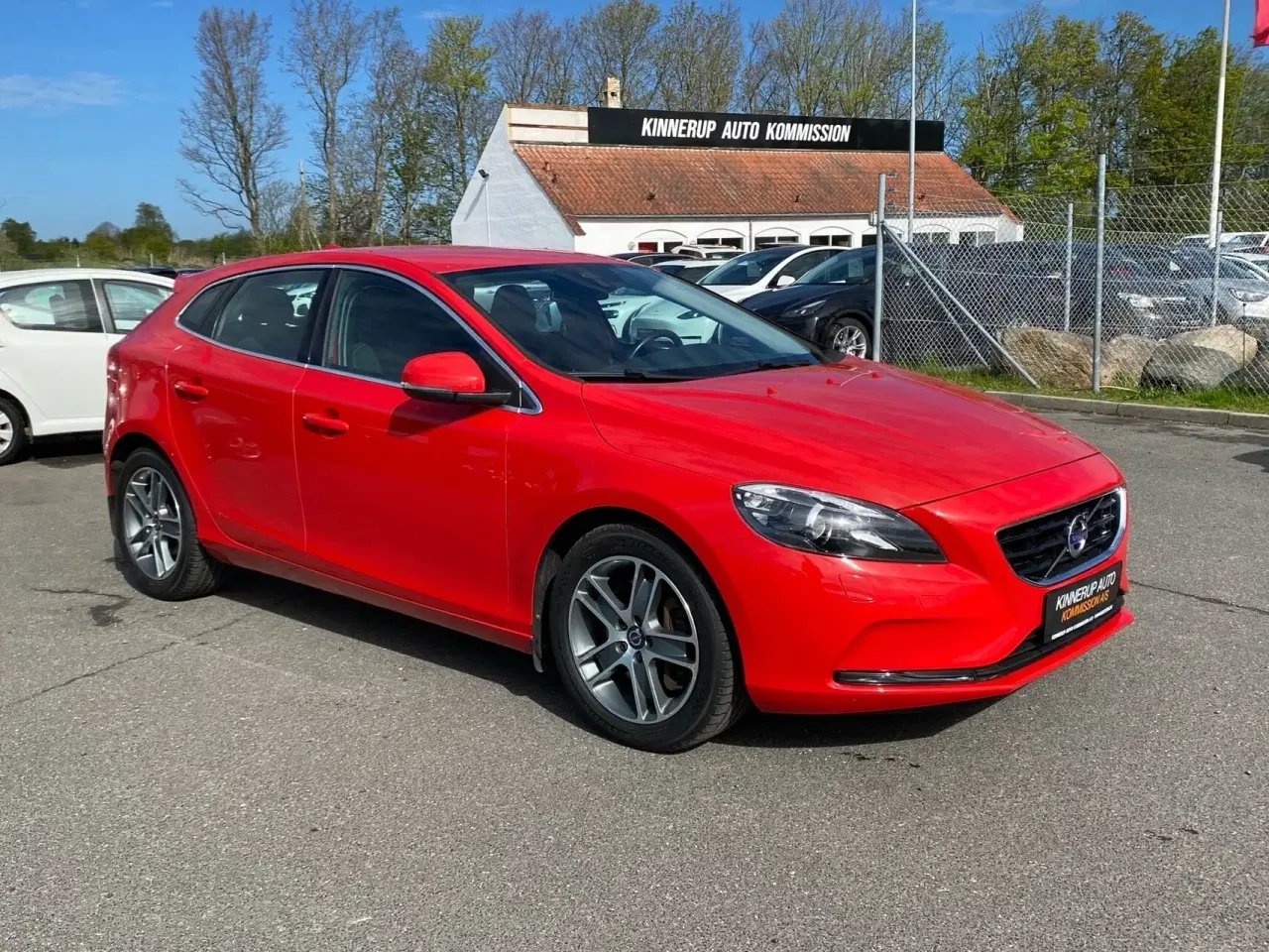 Billede 2 - Volvo V40 2,0 D3 Momentum 150HK 5d Aut.