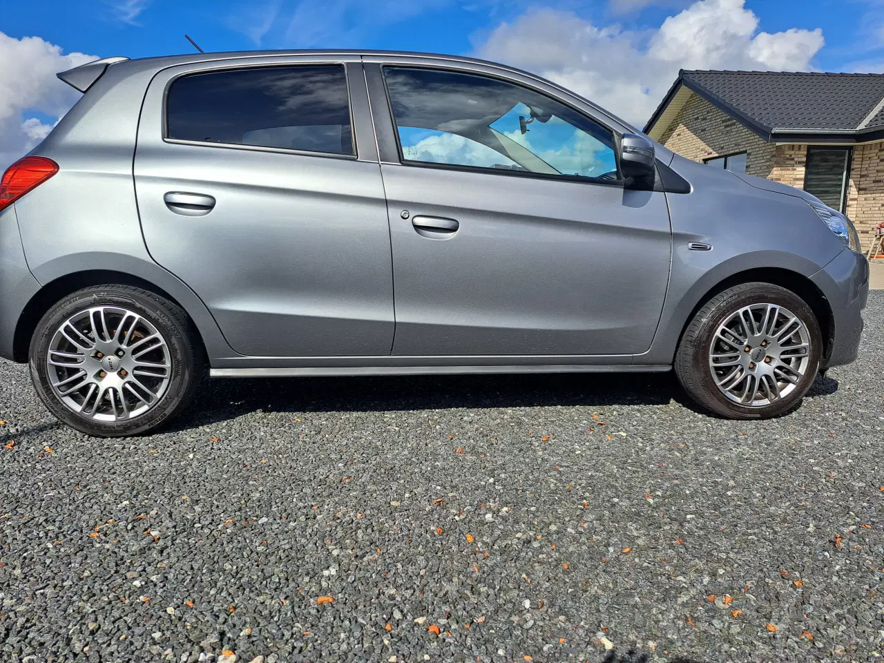 Billede 4 - Rigtig fin Mitsubishi space star 