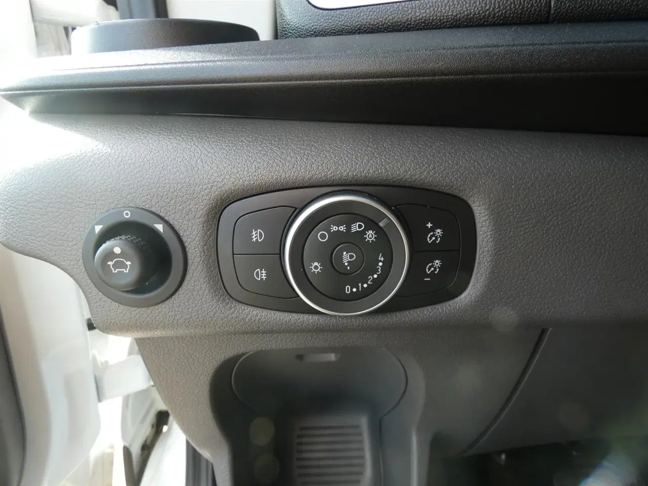 Billede 15 - Ford Transit 350 L2H2 2,0 TDCi Trend 130HK Van 6g Aut.