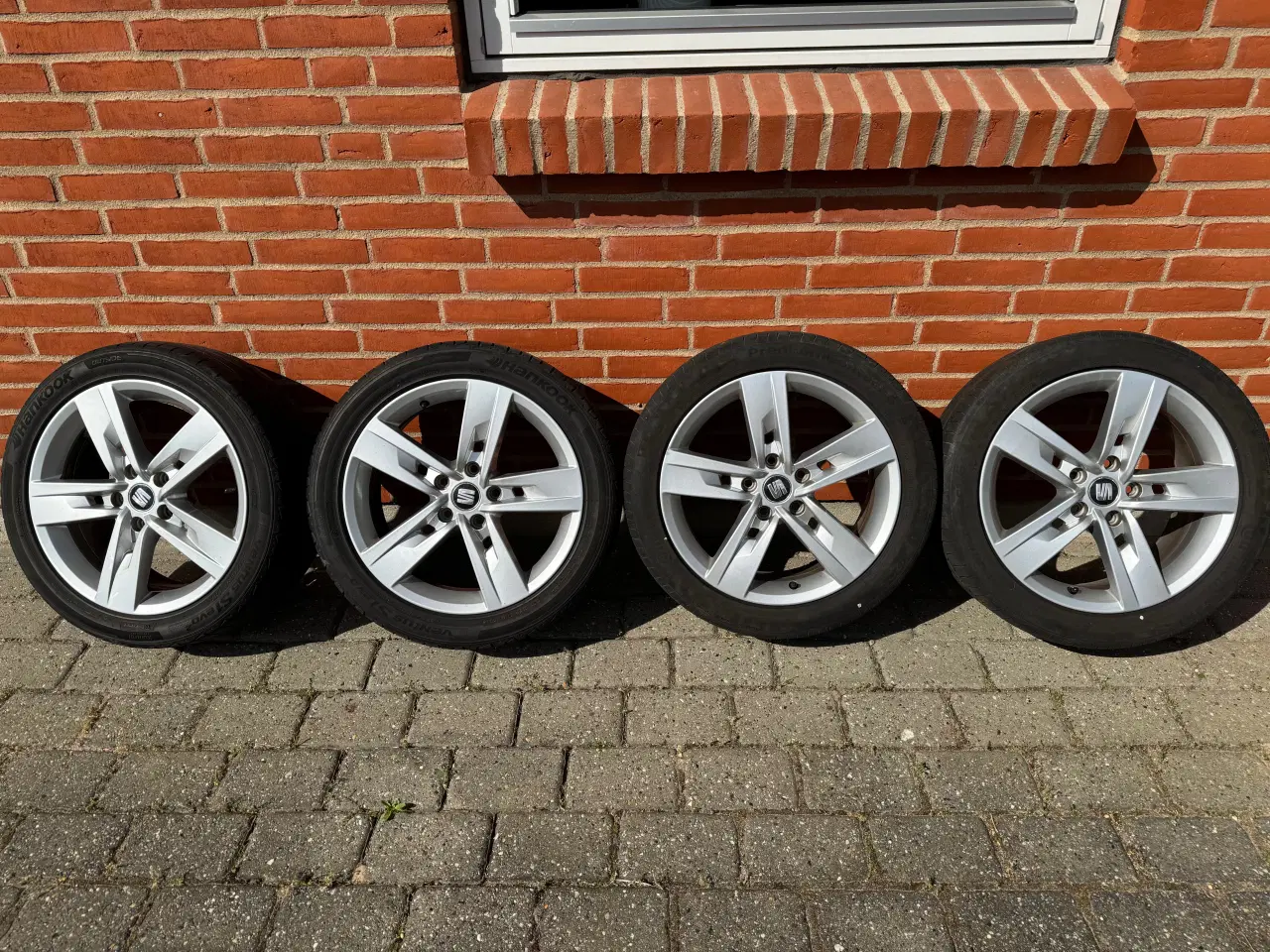 Billede 1 - Seat Leon original fælge med sommerdæk