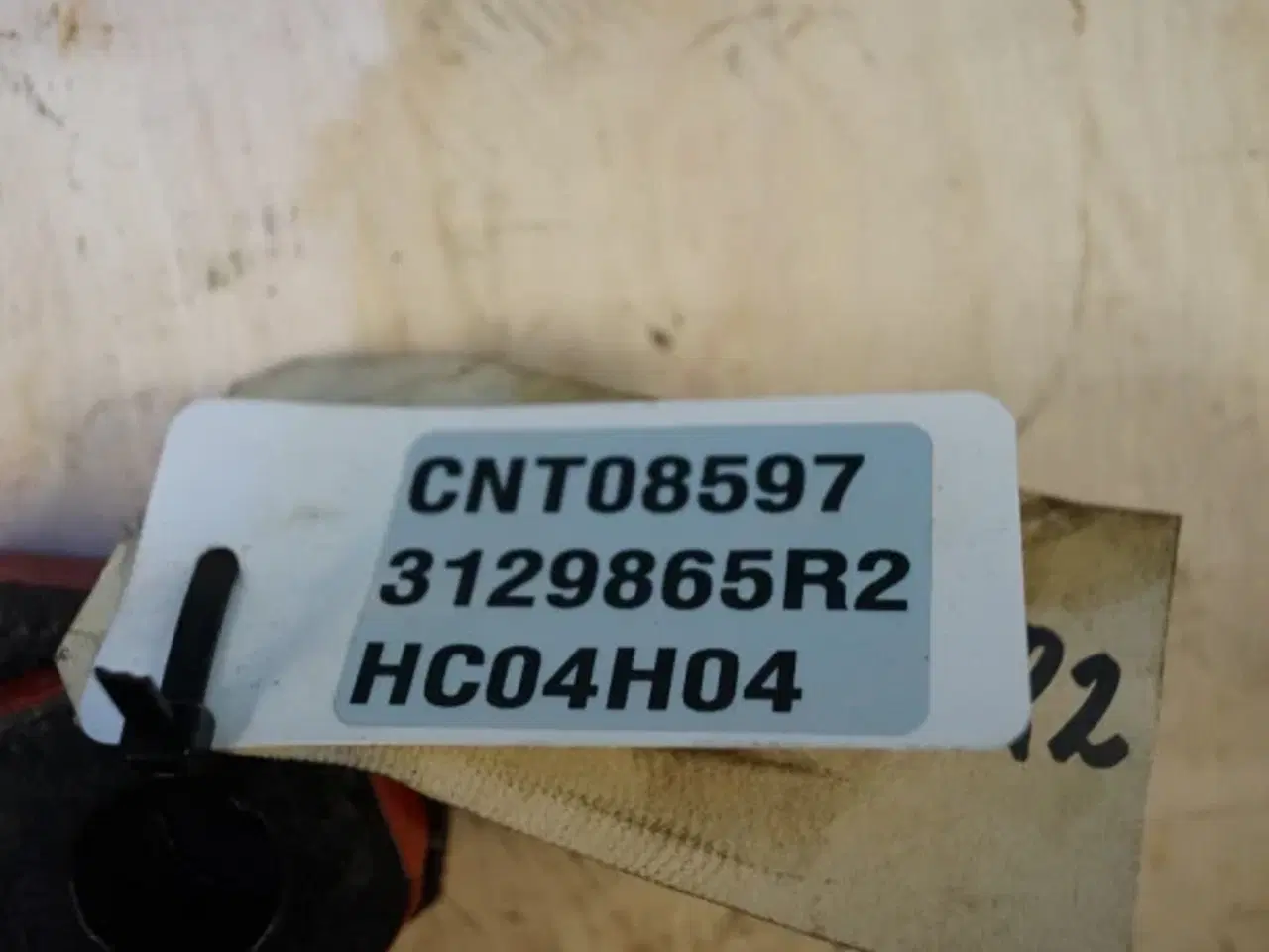 Billede 3 - Case Afstandsstykket 3129865R2