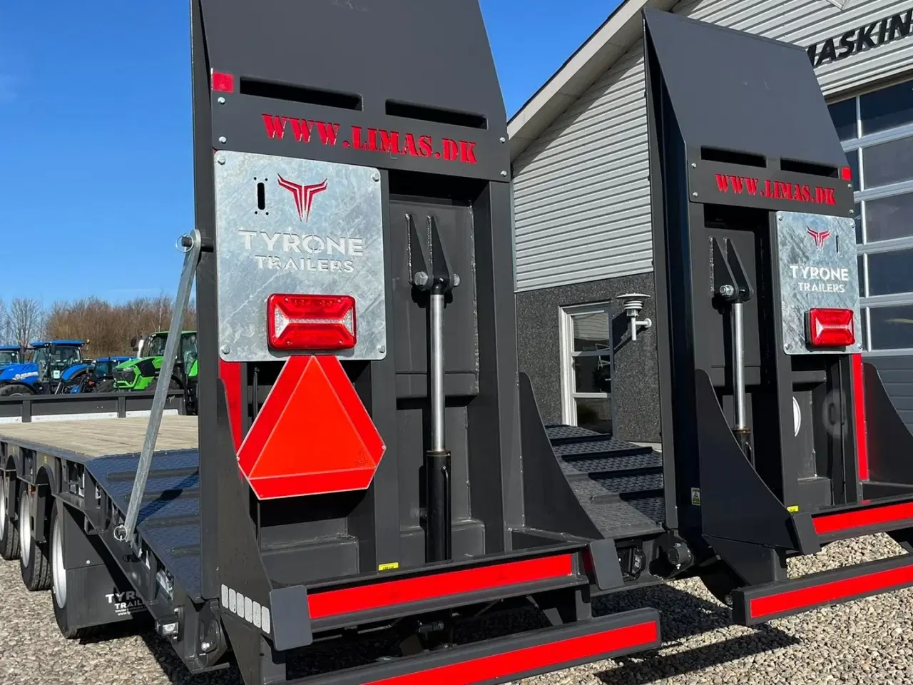 Billede 21 - Tyrone 27TLL LANG MODEL med forbredningsudstyr . Affjedret træk og affjedret aksler. Med hydrauliske ramper og værktøjskasse