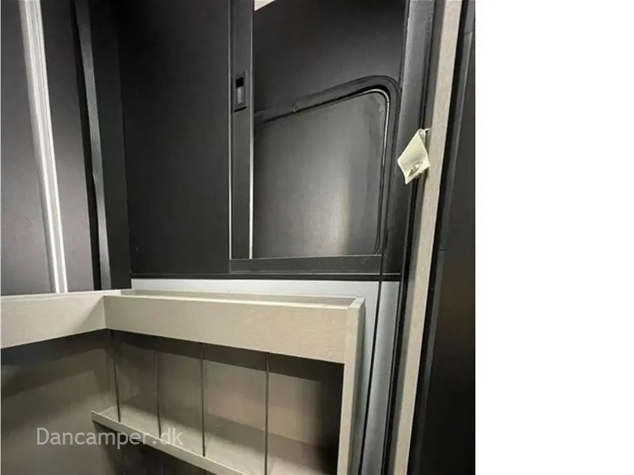 Billede 14 - 2024 - Chausson X650 Exclusive line    RESERVERET. SB! Camper med stor Lounge og siddegruppe, sænkeseng, stor garage, Connect- og X-tilbehørspakke,