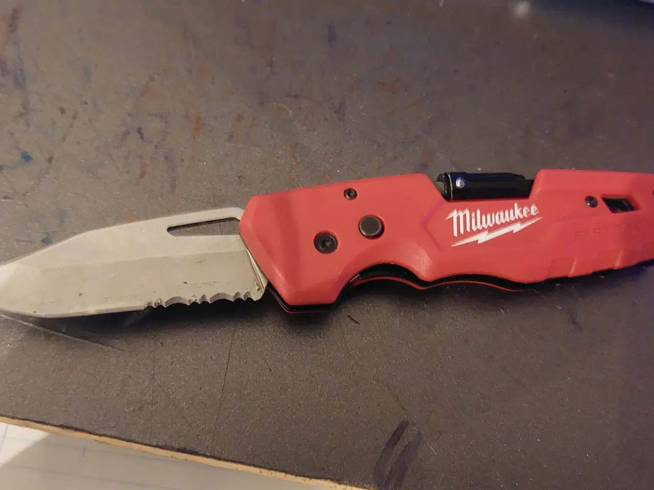 Billede 1 - Milwaukee Fastback 5i1
