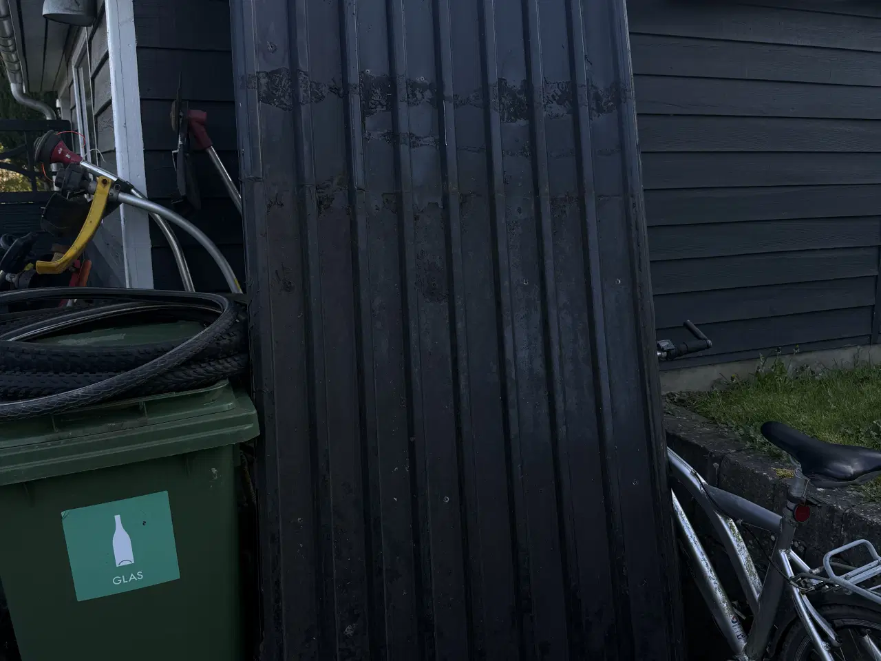 Billede 3 - Sælger 5 stk. metal tagplader.
