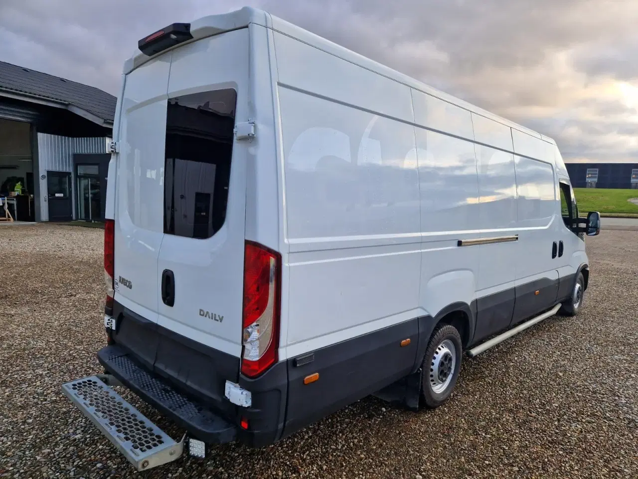 Billede 5 - Iveco Daily 2,3 35S16 16m³ Van AG8