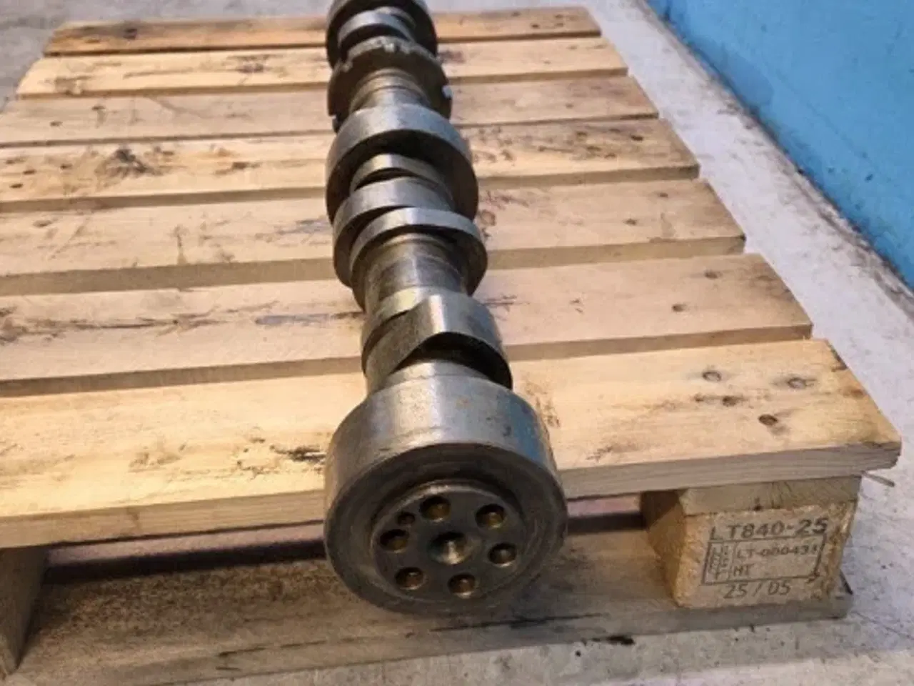 Billede 5 - John Deere  6125AT    Krumtapaksel   RE70146