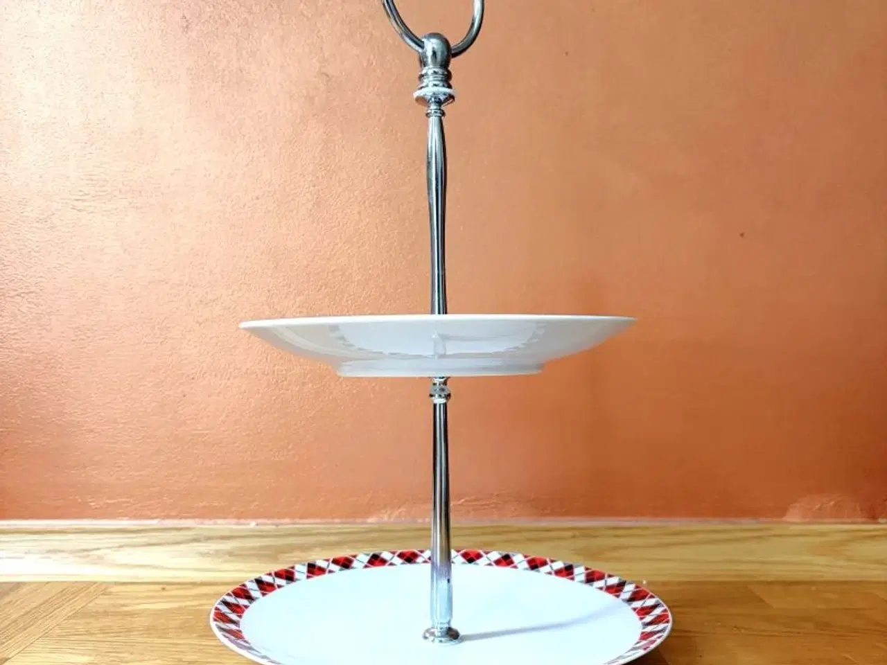 Billede 2 - Etagere - kagefad - i to etager. 