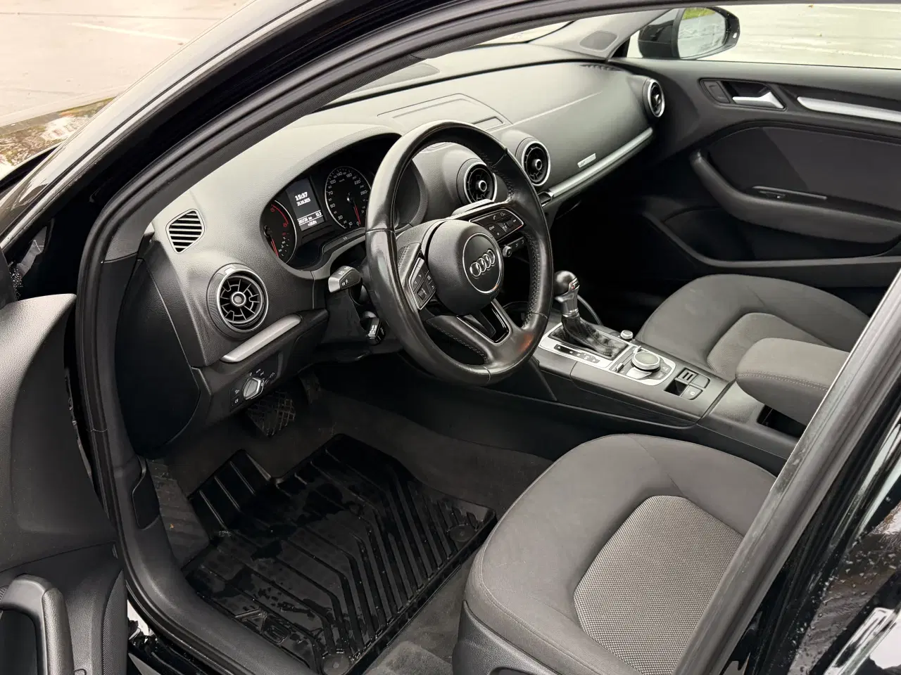 Billede 9 - Økonomisk Audi A3 1,6 TDI Sportback Automatgear