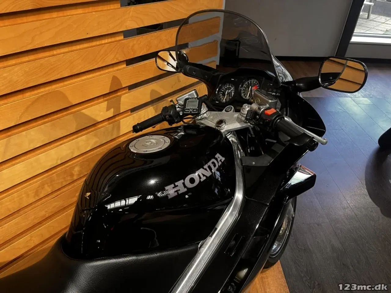 Billede 4 - Honda VFR 750 ENGROS