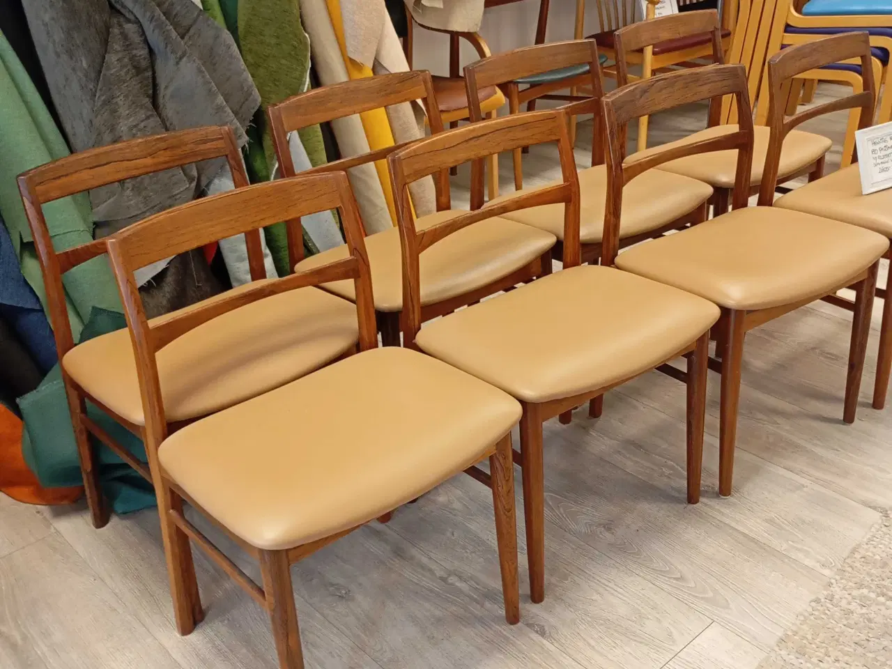 Billede 1 - Smukke palisander stole- af Henning Kjærnulf.