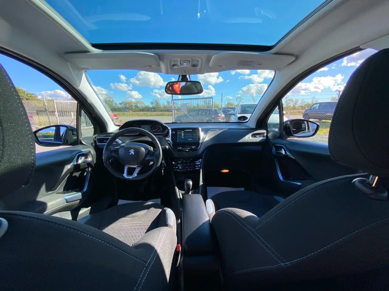 Billede 8 - Peugeot 208 1,2 VTi Allure Sky 82HK 5d